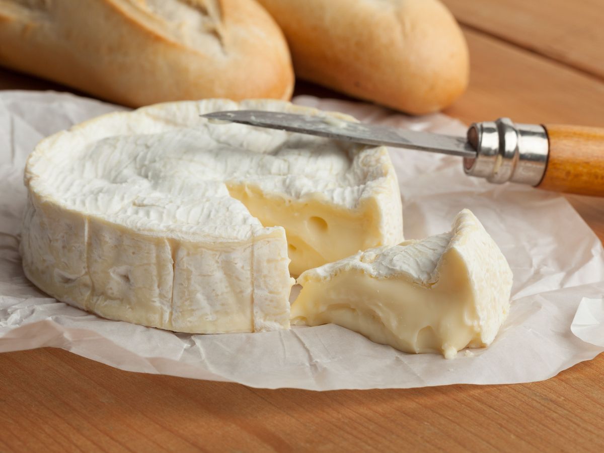 Camembert français frais