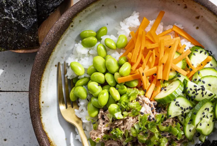   Trænger du til Sushi? Denne krydrede tunskål kombineres hurtigere end takeaway
