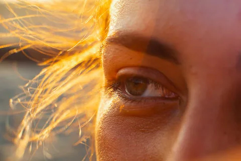   صورة مقربة لامرأة's eye