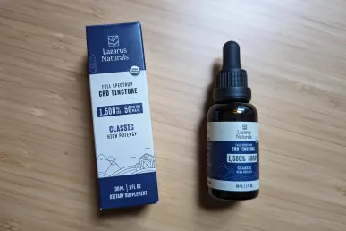   Lazarus Naturals CBD oljna tinktura polnega spektra brez škatle poleg škatle