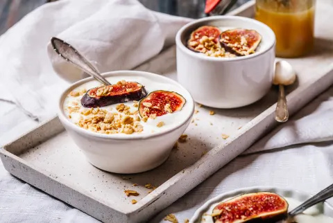   Görög joghurt mézzel, fügével, dióval és müzlivel