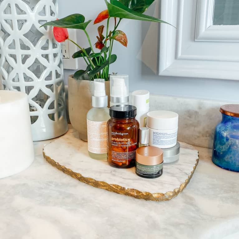 probiótico lifeinflux + en la encimera del baño