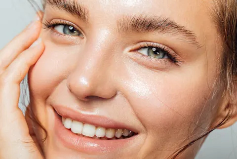   nő's brows