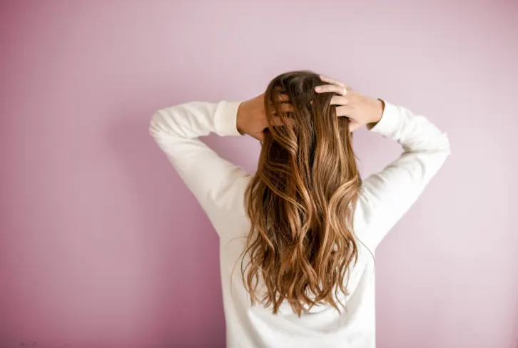   Αυτός ο συνδυασμός λαδιών DIY είναι ιδανικός για την ανάπτυξη των μαλλιών — Σύμφωνα με έρευνα