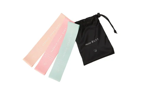 Love Sweat サーモン、ピンク、ライトブルーのフィットネス バンドと黒いポーチ