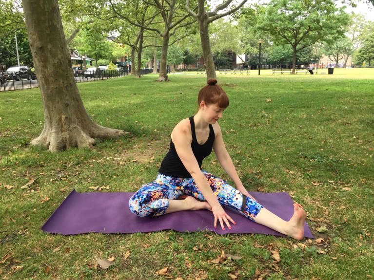 6 Yoga kök çakranızın əsasını qoyur
