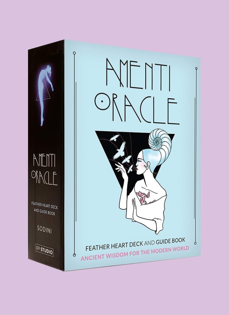 1. Libro guía y cubierta de Amenti Oracle Feather Heart